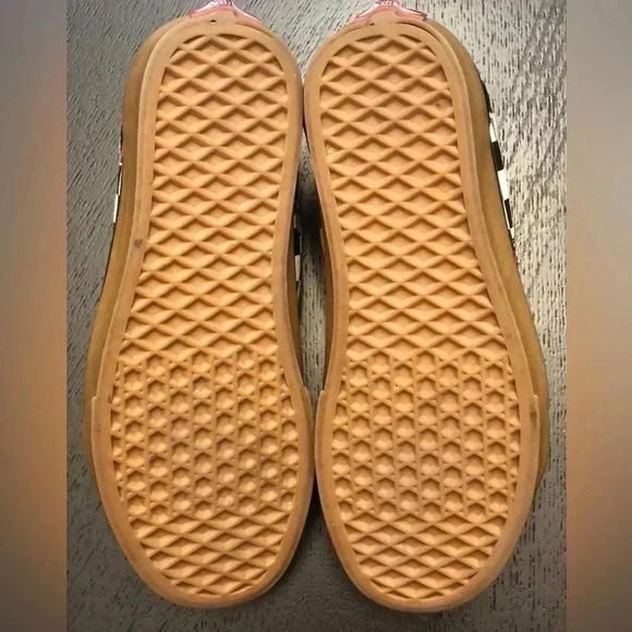 VANS Checkerboard Cherries Old Skool - Picture 7 of 8